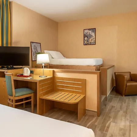 Western Cavalieri Della Hotel