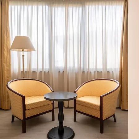 Western Cavalieri Della Hotel Cardano Al Campo