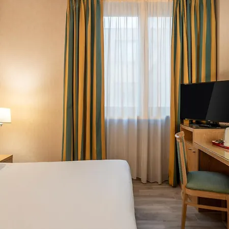 Western Cavalieri Della Hotel