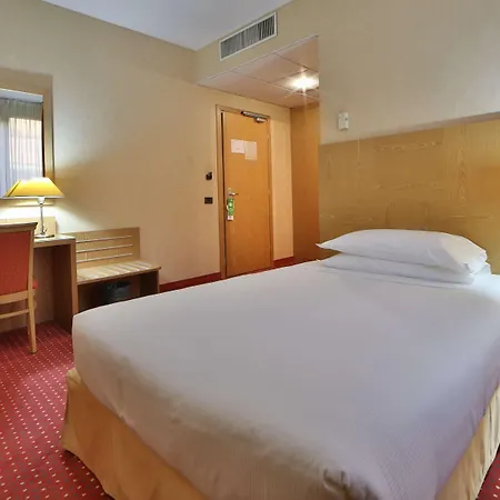 Western Cavalieri Della Hotel