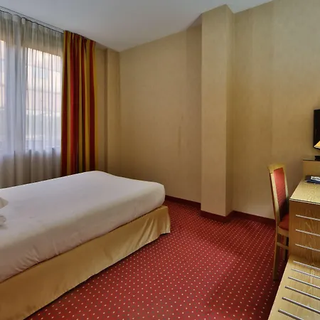 Western Cavalieri Della 4* Cardano Al Campo