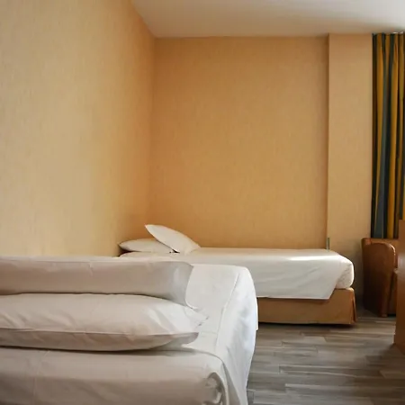 Western Cavalieri Della 4* Cardano Al Campo