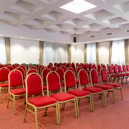 Western Cavalieri Della 4* Cardano Al Campo