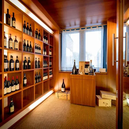 Western Cavalieri Della Hotel 4*