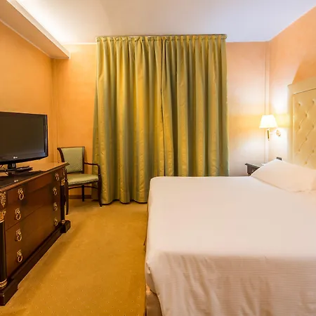 Hotel Western Cavalieri Della 4*