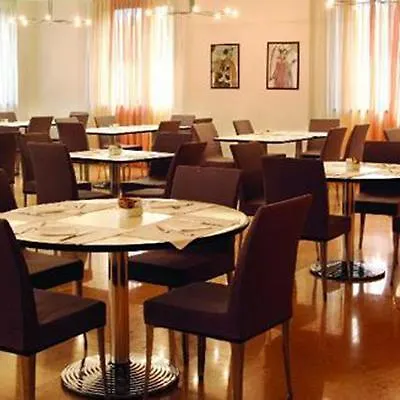 Western Cavalieri Della Hotel