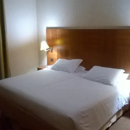 Western Cavalieri Della Hotel