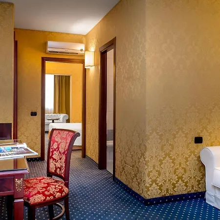 Western Cavalieri Della Hotel 4*